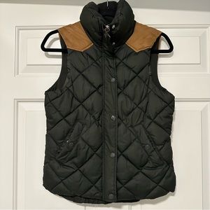 H&M Puffer Vest (with pockets) - Size 4